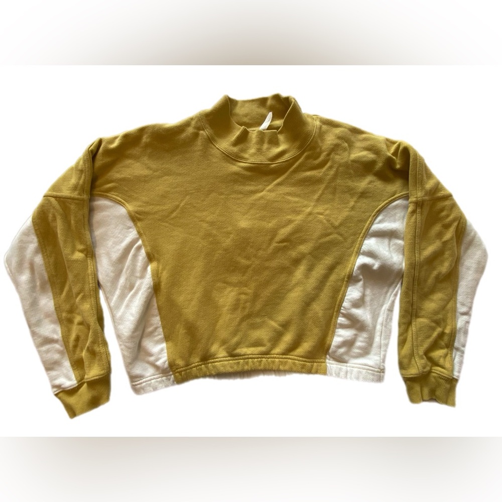FP Movement Patched Up Pullover
Sweatshirt Honey Wheat Combo small - Picture 6 of 13